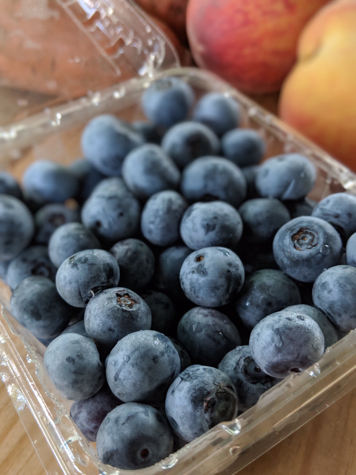 00100dportrait_00100_burst20180602160919773_cover